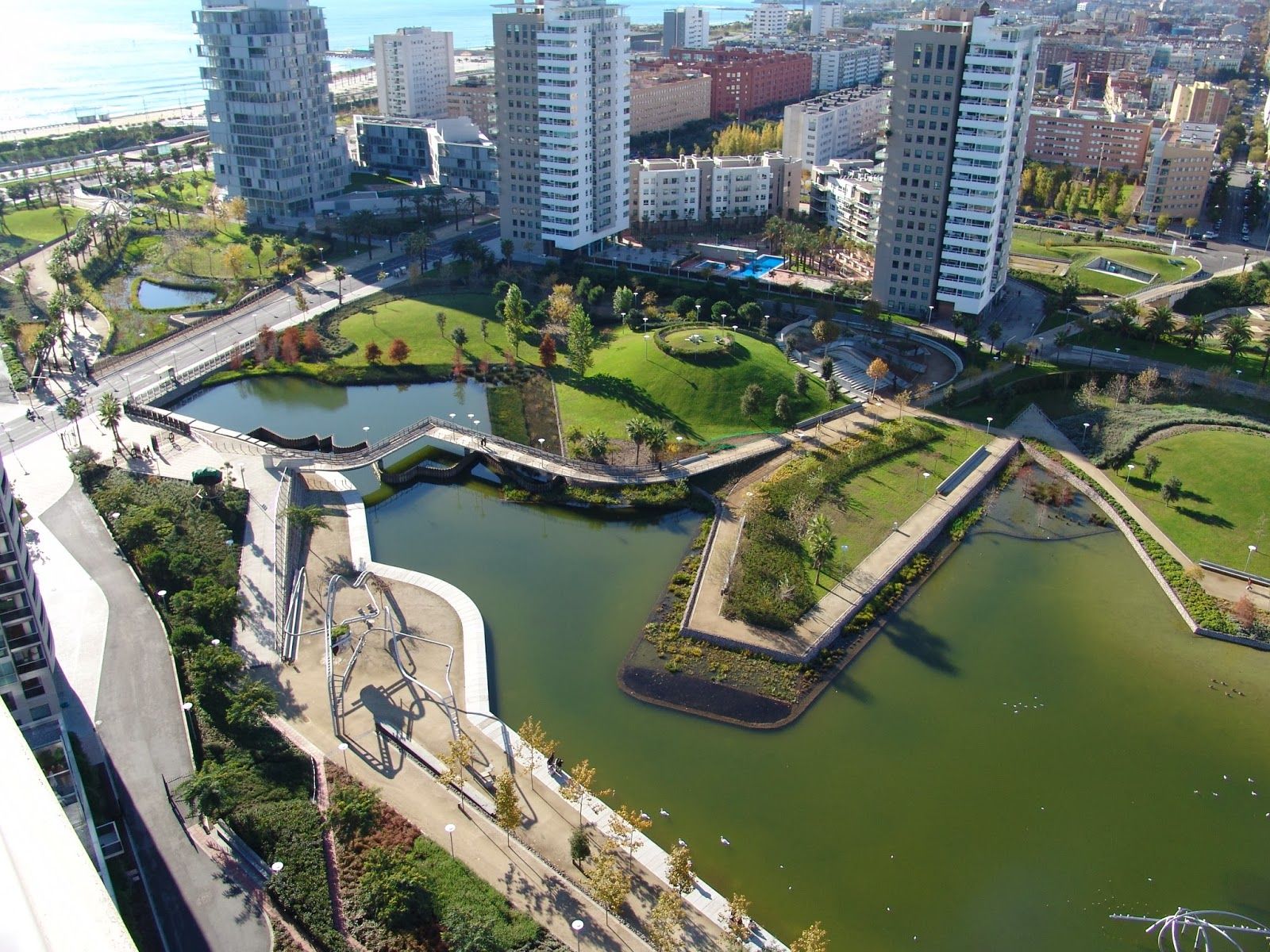 Diagonal Mar Park